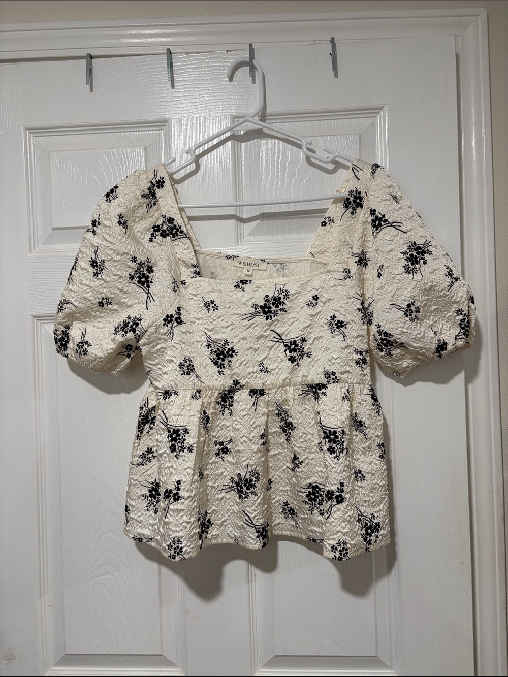 Wishlist Cream Puff-Sleeve Floral Peplum Blouse